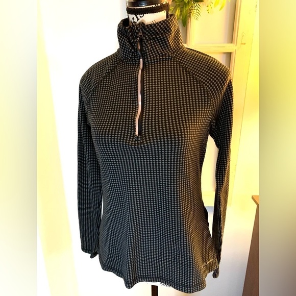 Women’s Eddie Bauer Black and Gray Checked 1/4 Zip Shirt Sz Medium - Picture 1 of 10